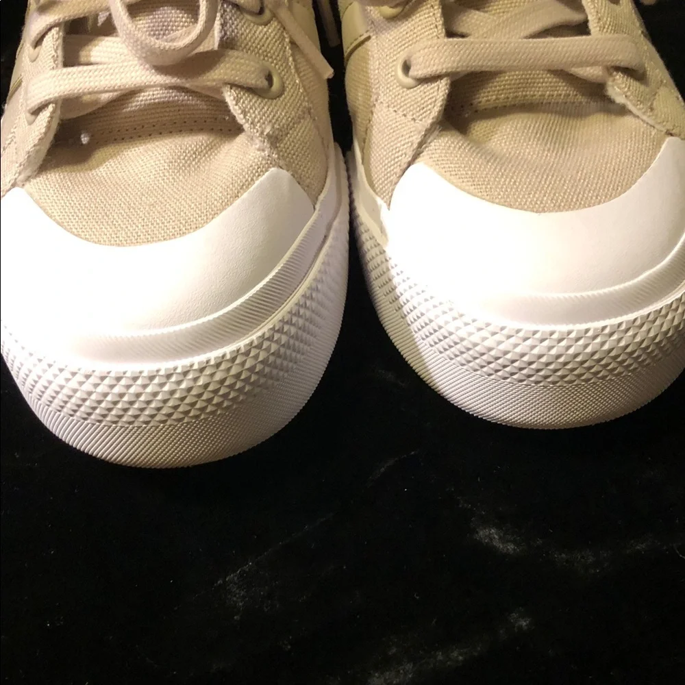 Adidas Womens Bravada 2.0 canvas platform sneakers 6
